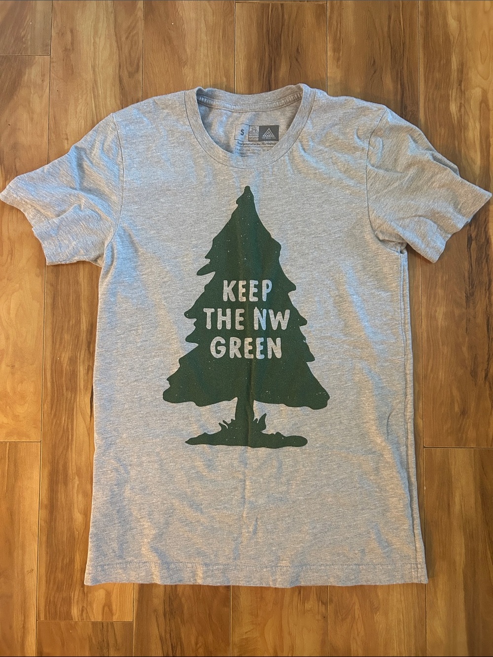 The Great PNW tree print shirt
